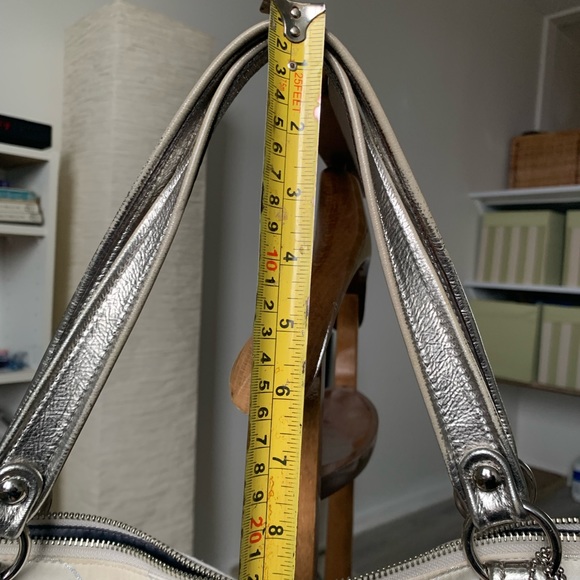 Large COACH bright tote - Picture 5 of 9